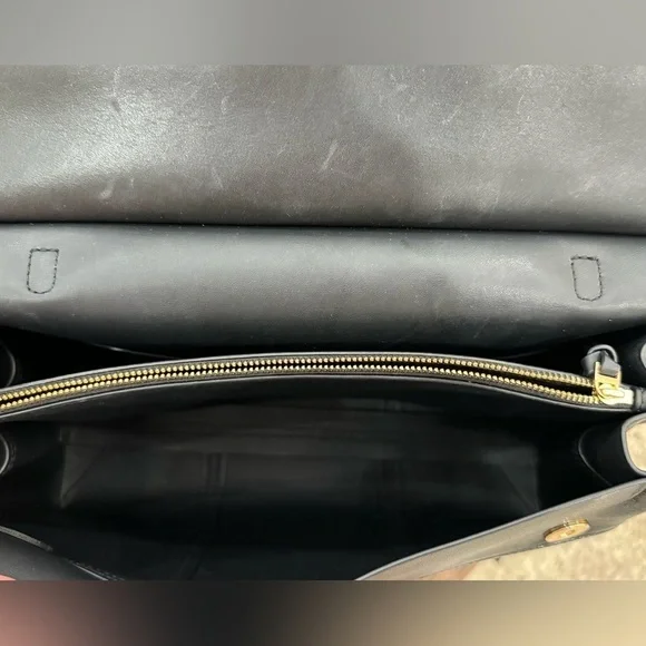 TORY BURCH
Textured Leather Black Handle Bag - Picture 5 of 7